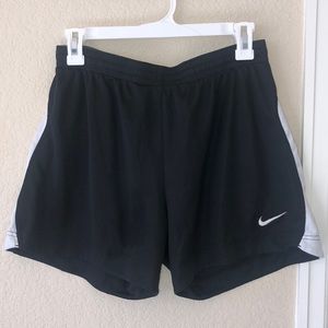 NIKE athletic short